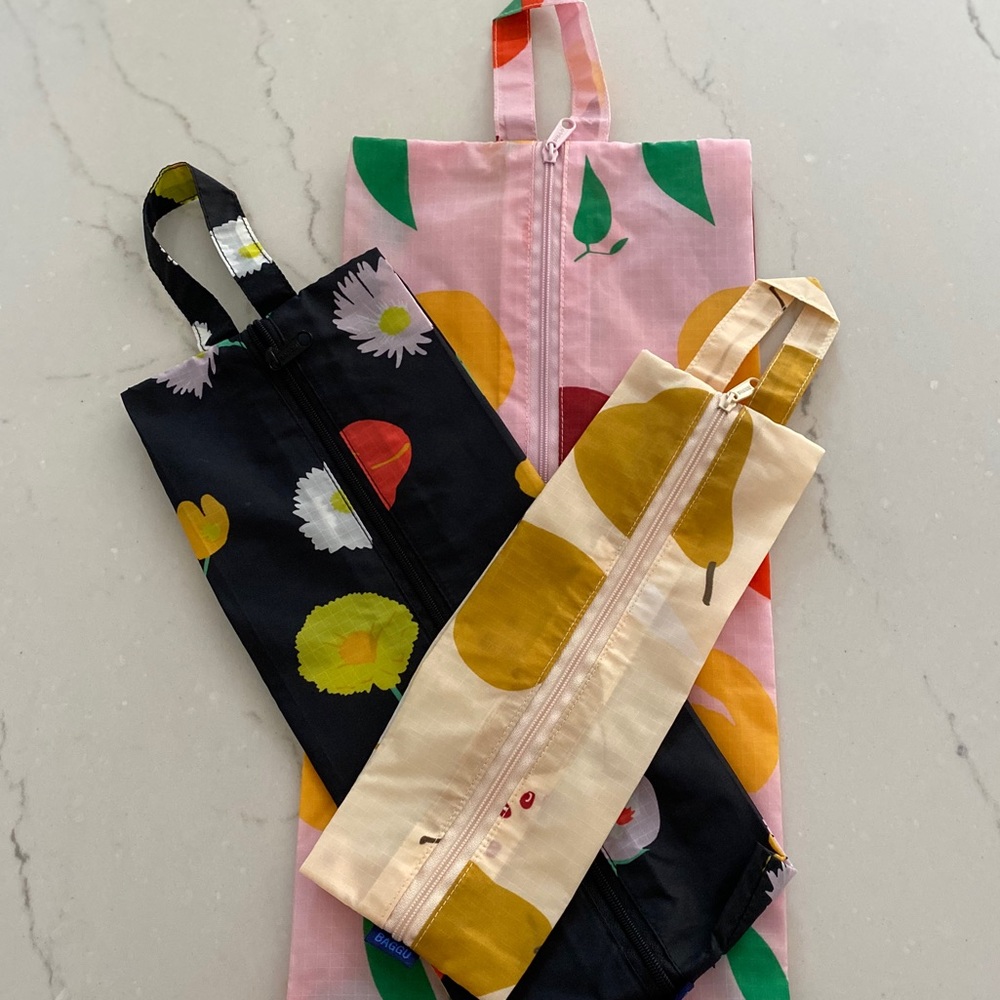 Baggu set of travel organizers